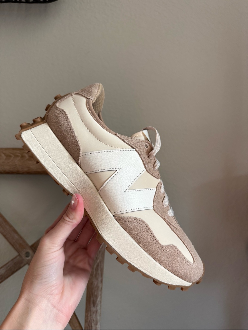 New Balance 327 Sneakers oatmeal - Picture 5 of 8